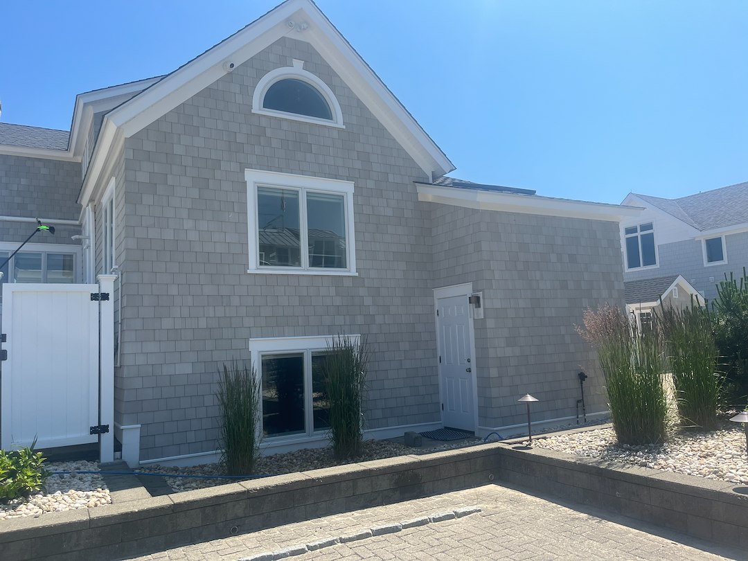 Crystal Clear Views: Beach House Window Cleaning in Old Lyme, CT