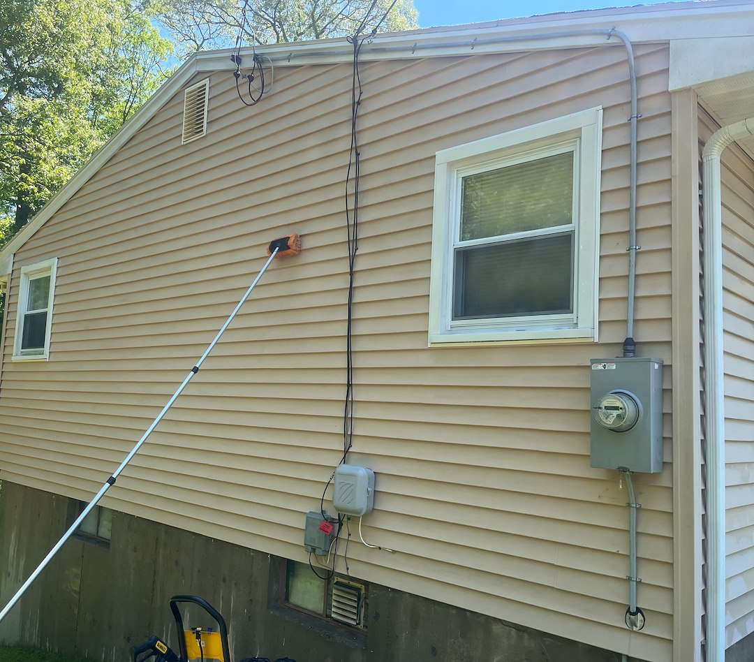   Gentle Exterior Cleaning Solution in Uncasville, CT