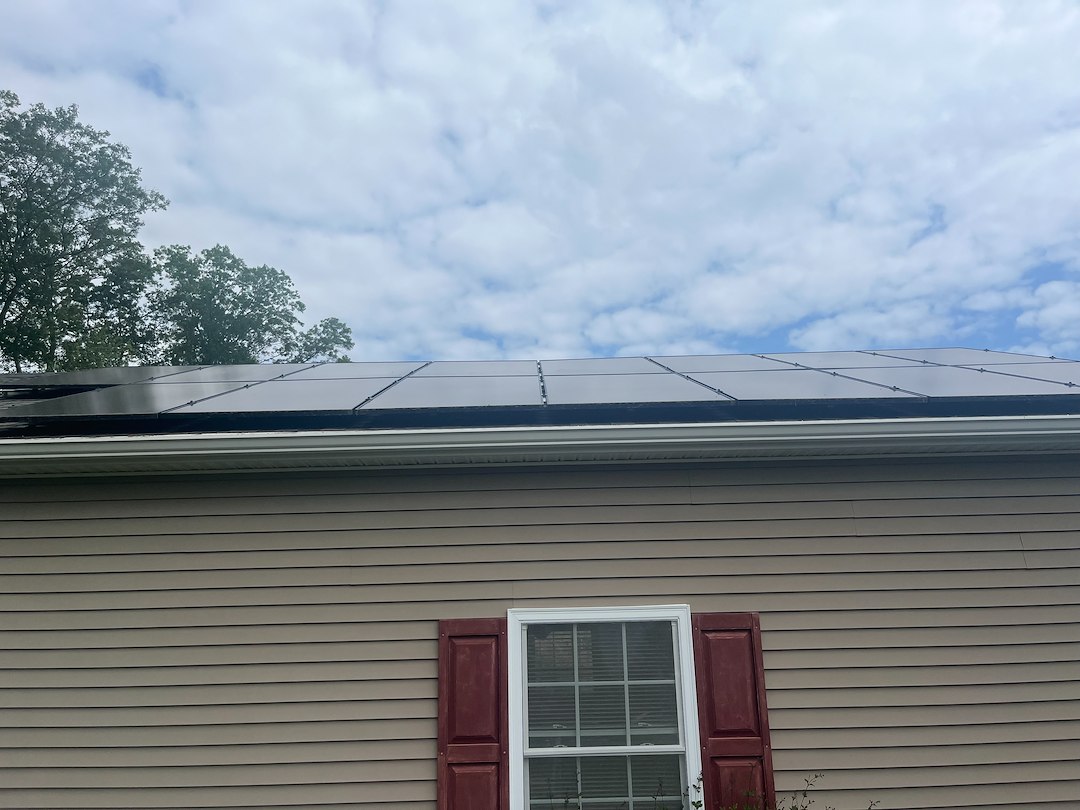 Professional Solar Panel Cleaning in Uncasville, CT | Maximize Energy Efficiency