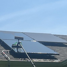 Professional-Solar-Panel-Cleaning-in-Uncasville-CT-Maximize-Energy-Efficiency 0
