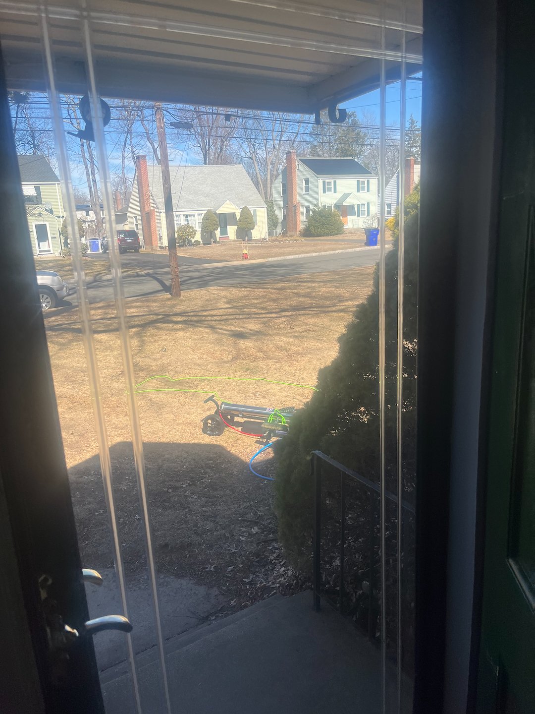 Professional Window Cleaning, Screen Cleaning, Pressure Washing & Deck Cleaning Service in West Hartford, CT