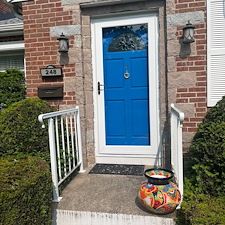 Professional-Window-Storm-Window-Cleaning-in-New-London-CT-Streak-Free-Results 0